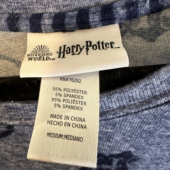 Harry Potter Wizarding World Long Sleeve Blue Top Super Soft Medium - Picture 2 of 10
